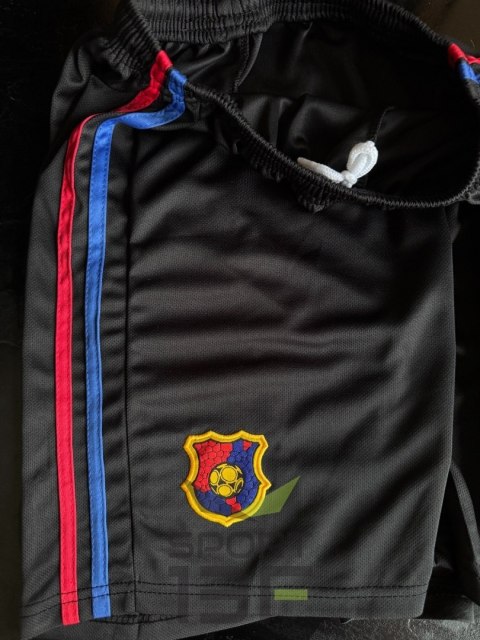 Strój piłkarski dla dzieci Lamine Yamal + getry - OO